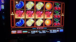 Filipino players enjoying ki888 casino games and voucher offers on mobile devices
